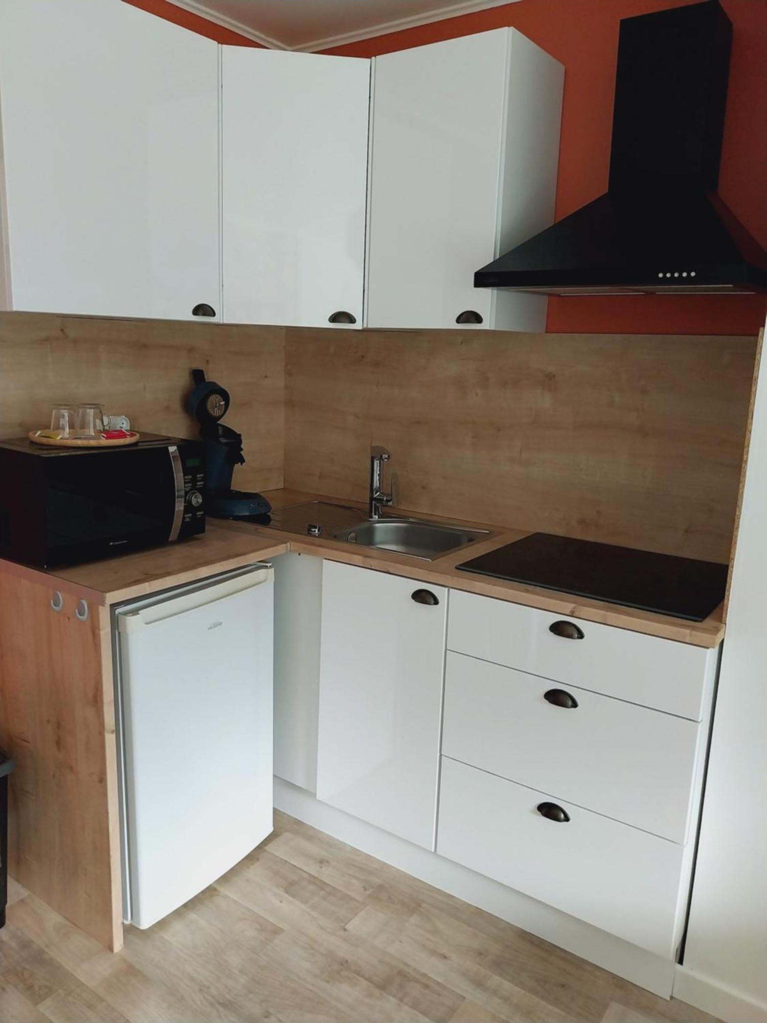 Superbe Grand Studio Tout Confort Avec Exterieur Poussan Exterior foto